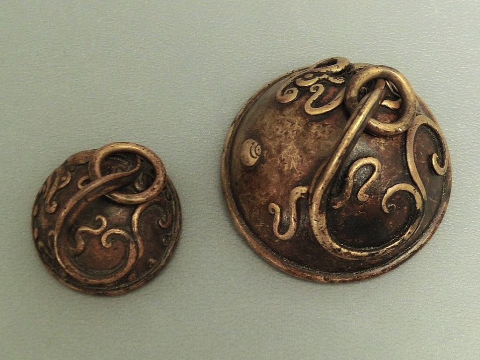 Amaryu  (ashtray) Netsuke